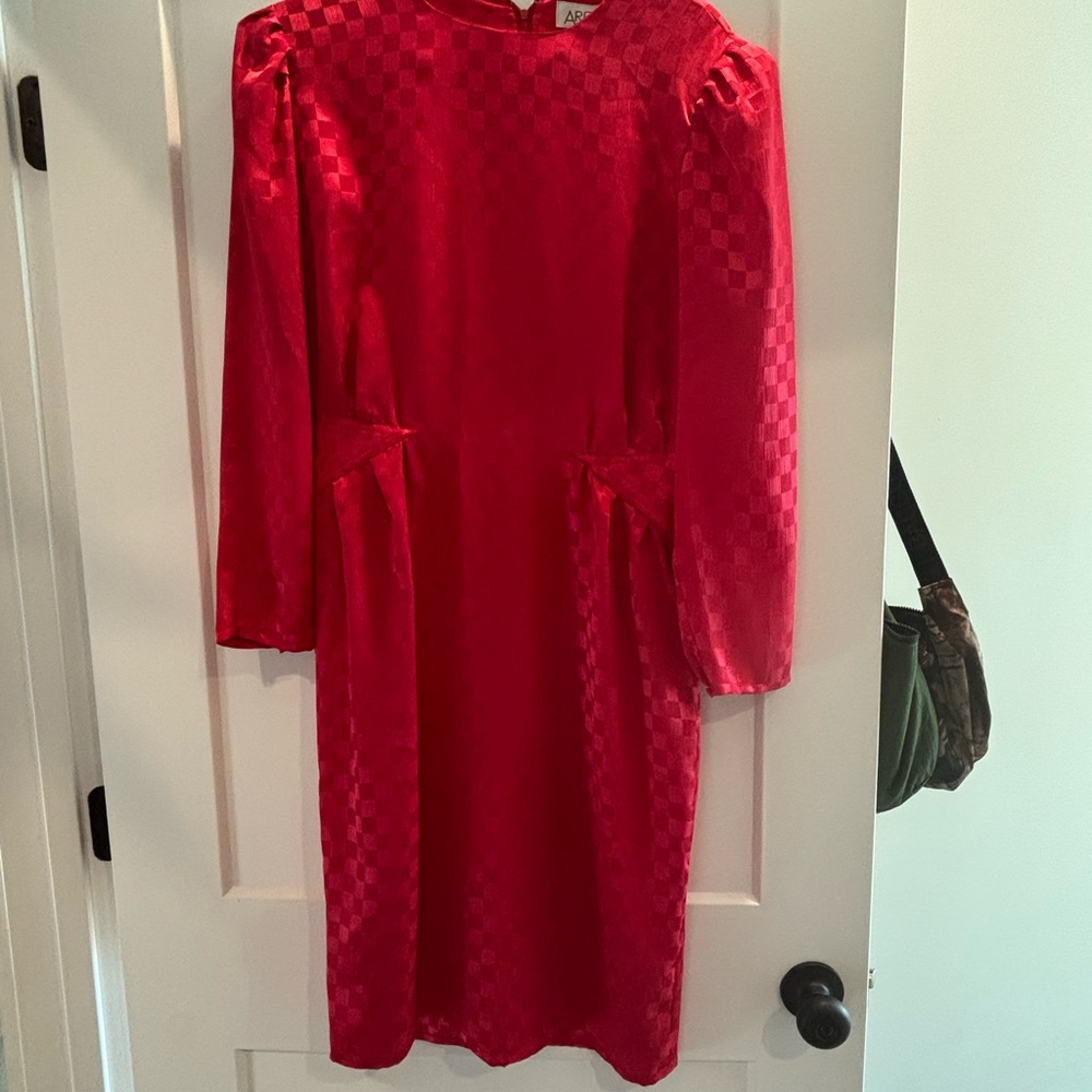 Elegant Pink Long Sleeve Dress